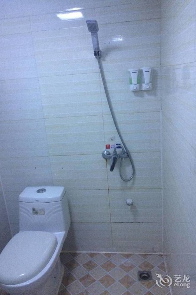 Guilin Tianyi Business Hotel エクステリア 写真