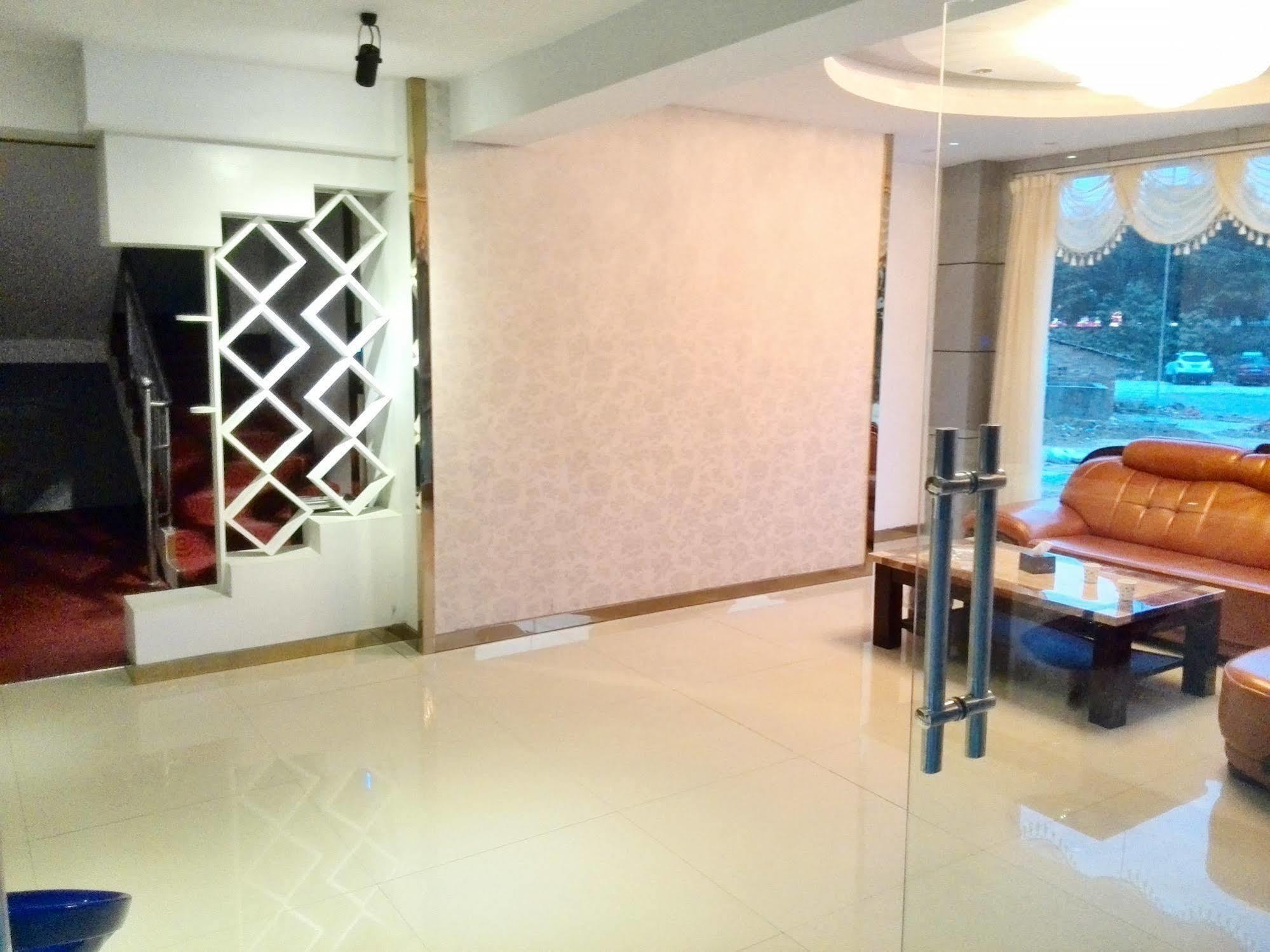 Guilin Tianyi Business Hotel エクステリア 写真