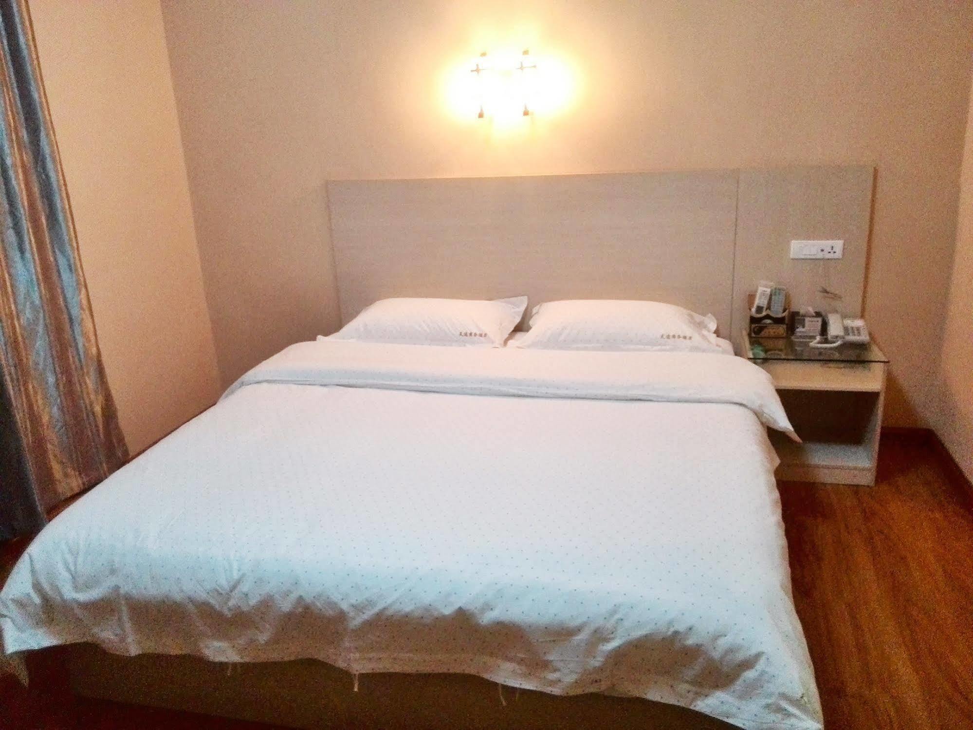 Guilin Tianyi Business Hotel エクステリア 写真